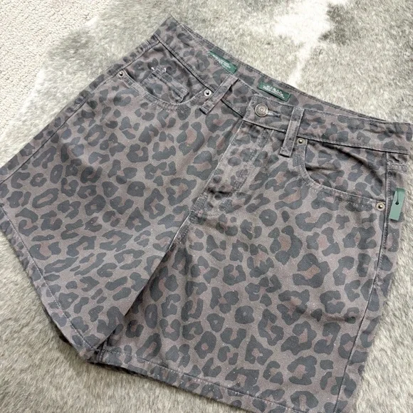 NWT Wild Fable Mid-Rise Leopard Shorts 0 - Picture 4 of 12
